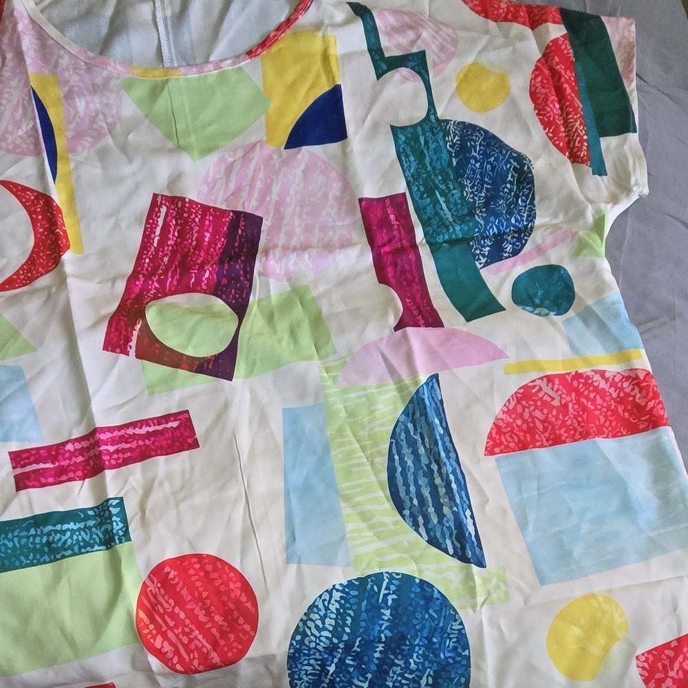 Colorful Geometric Print Top